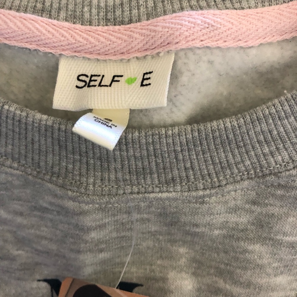 SELFIE Gray Women's Crew Neck Sweater